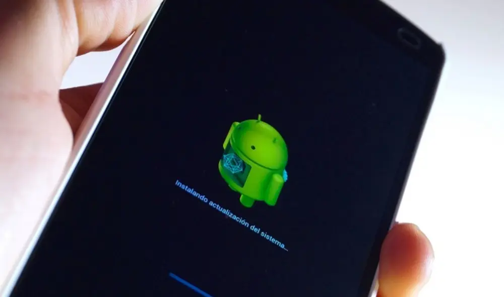 Google nos tiene acostumbrados a lanzar una versión de su sistema operativo por año. Foto: Xataka