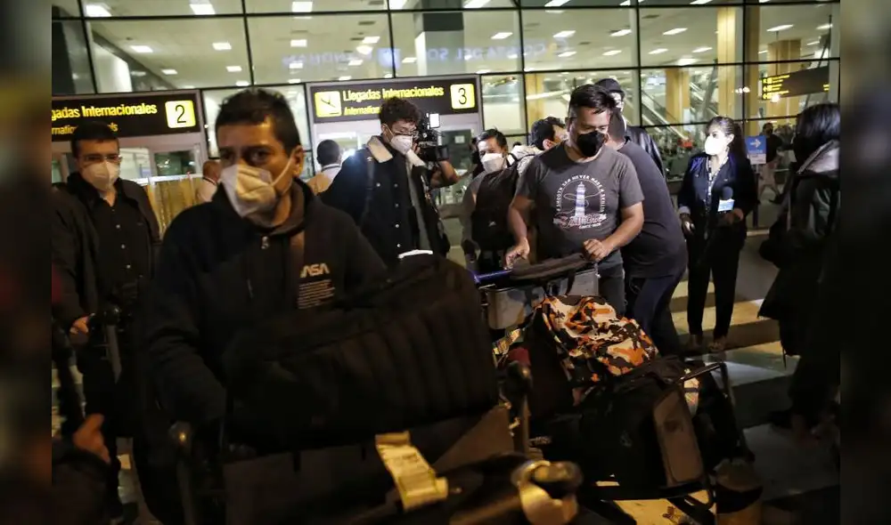 Se espera que en los próximos días retornen otro grupo de peruanos que escapan de Ucrania. Foto: Antonio Melgarejo