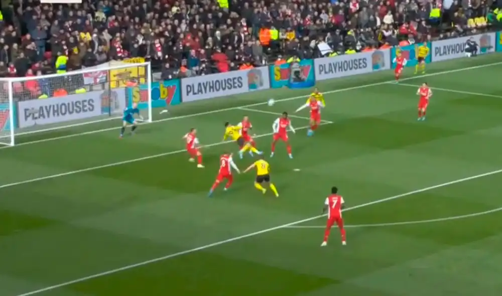 Golazo del colombiano 'Cucho' Hernández al Arsenal. Foto: captura ESPN