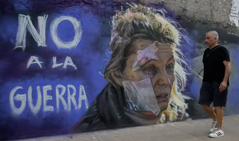 Muchas personas en el mundo han expresado su deseo de un alto al fuego en el conflicto Rusia-Ucrania. Foto: AFP Muchas personas en el mundo han expresado su deseo de un alto al fuego en el conflicto Rusia-Ucrania. Foto: AFP