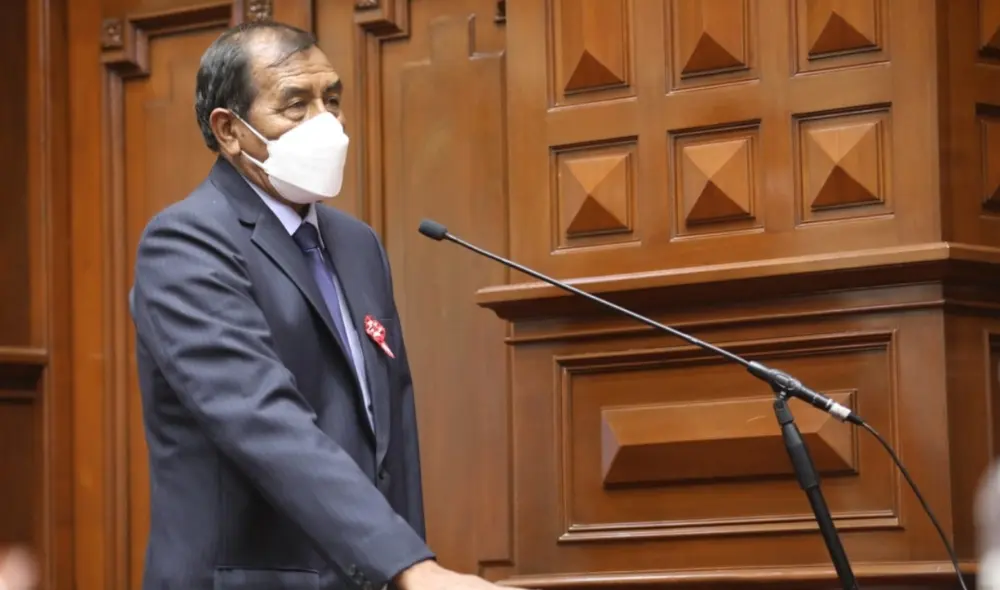Jorge Coayla de Perú Libre cuestionó a un sector del Congreso por las diferencias con el Ejecutivo. Foto: Congreso.