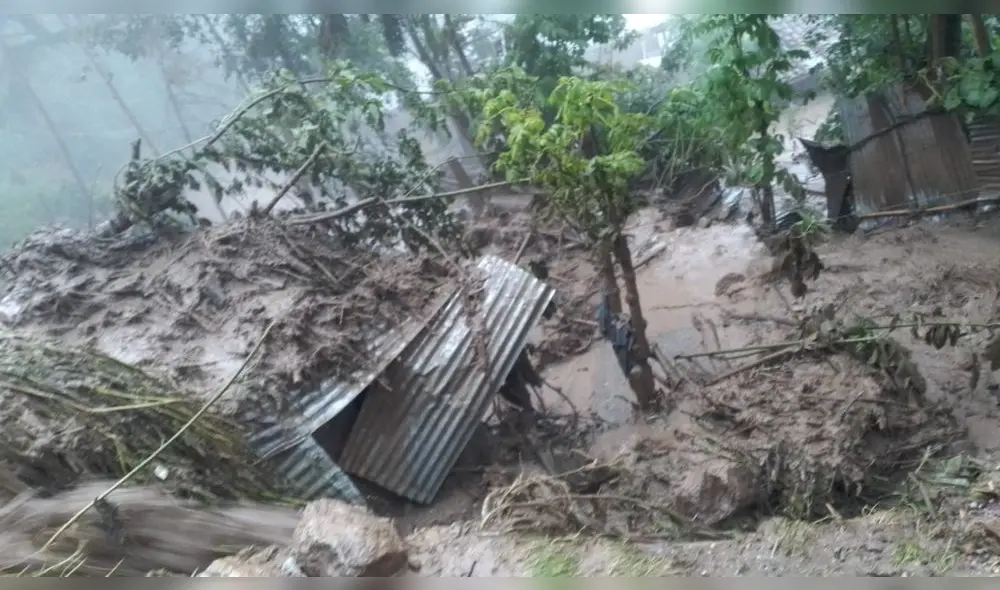 Numerosos huaicos se han producido en el Alto Piura producto de las precipitaciones fluviales. Foto: Z Noticias Perú Numerosos huaicos se han producido en el Alto Piura producto de las precipitaciones fluviales. Foto: Z Noticias Perú