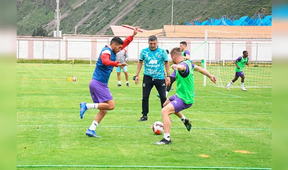 Ameli dirige a Cienciano desde el año 2021. Foto: Club Cienciano Ameli dirige a Cienciano desde el año 2021. Foto: Club Cienciano