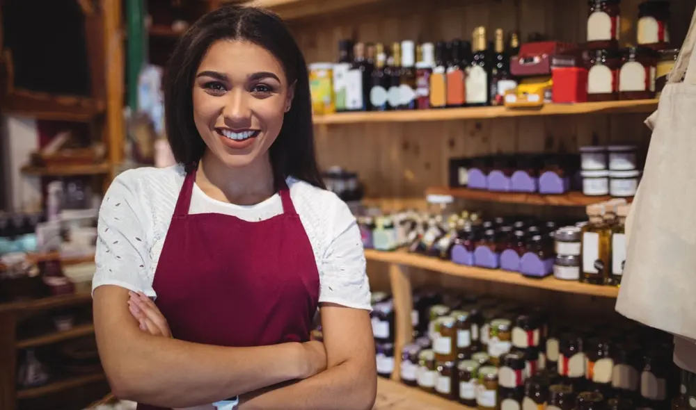 Las mujeres vienen ejerciendo un rol importante dentro del desarrollo empresarial del país. Foto: Freepik.