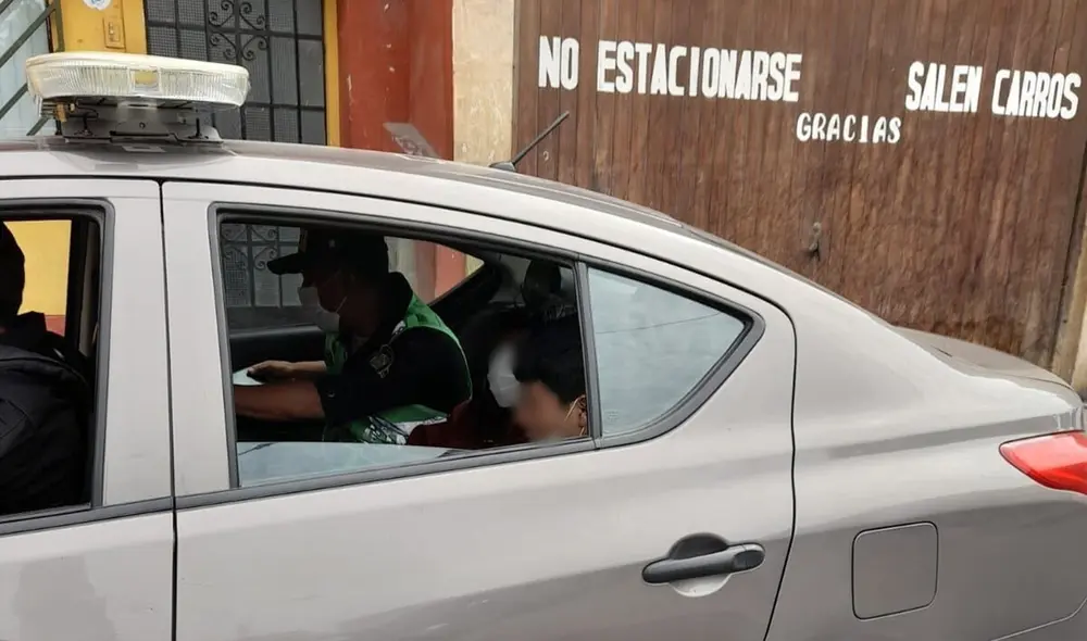 La víctima y su enamorada transitaban por el parque Virgen de las Mercedes. Foto: Deysi Portuguez/URPI La víctima y su enamorada transitaban por el parque Virgen de las Mercedes. Foto: Deysi Portuguez/URPI