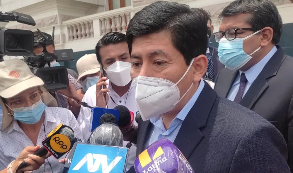 Zamir Villaverde acusó al abogado César Nakasaki de usarlo estratégicamente para limpiar a Karelim López. Foto: Pamela Advíncula/URPI-LR