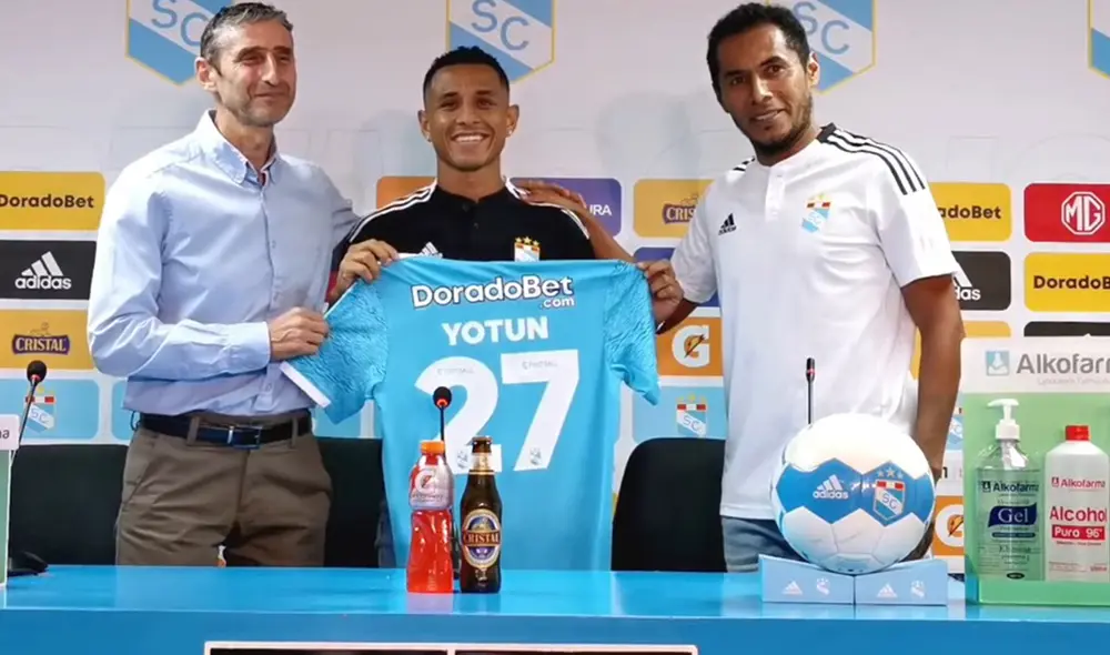 Yoshimar Yotún heredará la camiseta 27 que usaba Carlos Lobatón. Foto: captura de Sporting Cristal Yoshimar Yotún heredará la camiseta 27 que usaba Carlos Lobatón. Foto: captura de Sporting Cristal