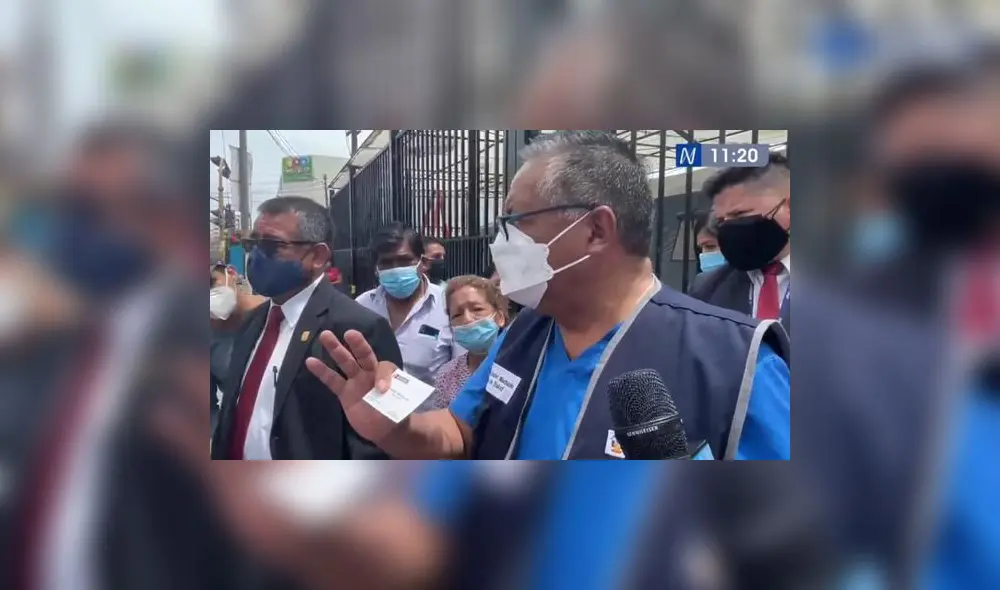 Ministro pidió calma a los padres de familia. Foto: captura / Canal N Ministro pidió calma a los padres de familia. Foto: captura / Canal N