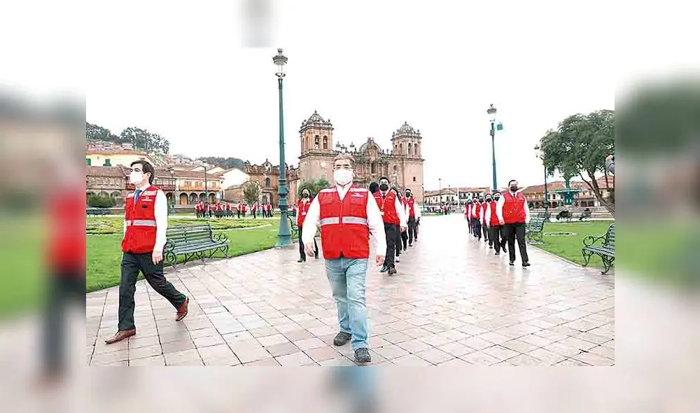 En el campo. Más de 130 auditores examinarán las distintas obras y proyectos de la región imperial. Foto: La República