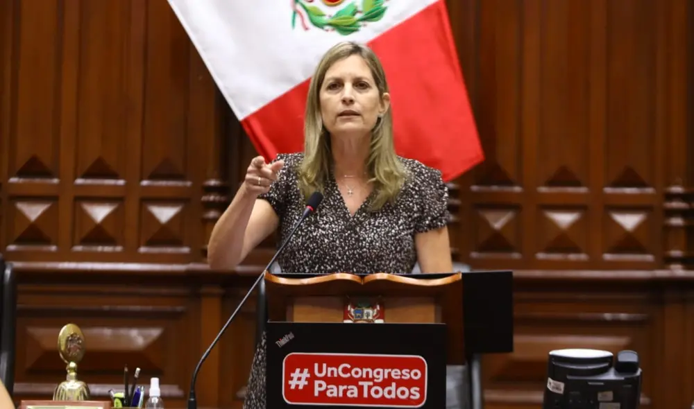 La presidenta del Congreso, María del Carmen Alva, se pronunció tras la protesta en los exteriores de su domicilio. Foto: Congreso