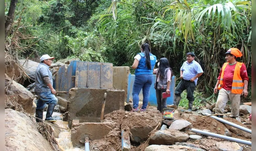 Sunass inpecciona desabastecimiento de agua en la sierra de Piura. Foto: Sunass