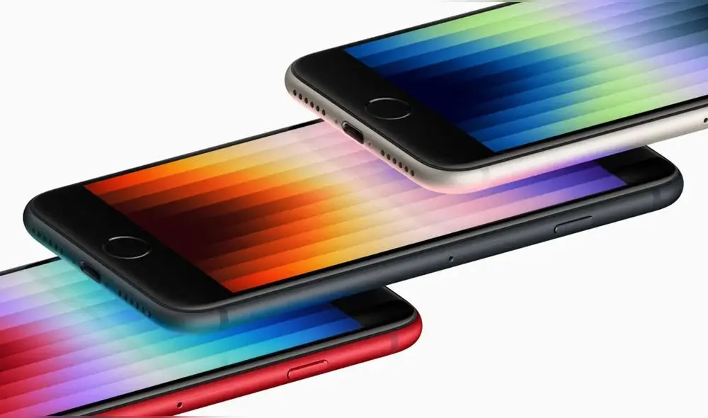 La lista de Geekbench muestra que el nuevo iPhone económico ejecuta el último iOS 15.4. Foto: Geekmi