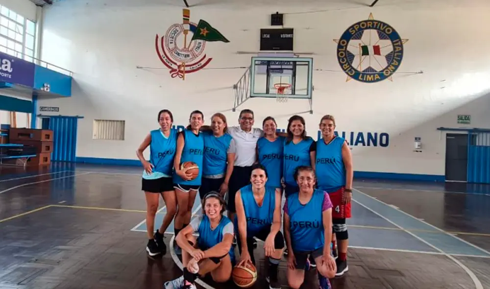 Otras exseleccionadas de básquet en el equipo femenino de maxibasketball F50+ son Medalith Aranzabal, Marianella Weydert, Rosario Mendoza. Foto: selección de maxibasketball Otras exseleccionadas de básquet en el equipo femenino de maxibasketball F50+ son Medalith Aranzabal, Marianella Weydert, Rosario Mendoza. Foto: selección de maxibasketball