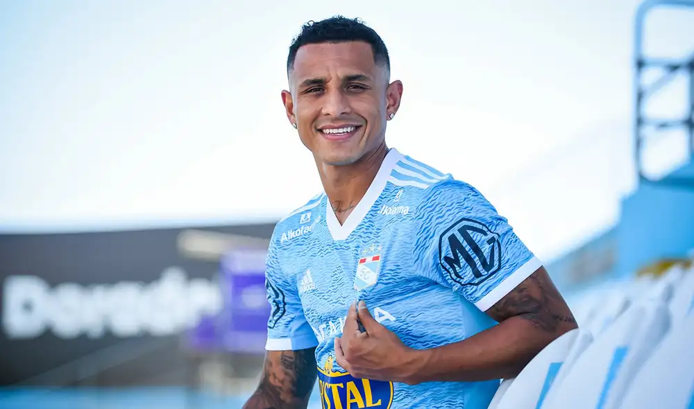 Yotún vuelve a vestir los colores de los rimenses. Foto: Sporting Cristal twitter Yotún vuelve a vestir los colores de los rimenses. Foto: Sporting Cristal twitter