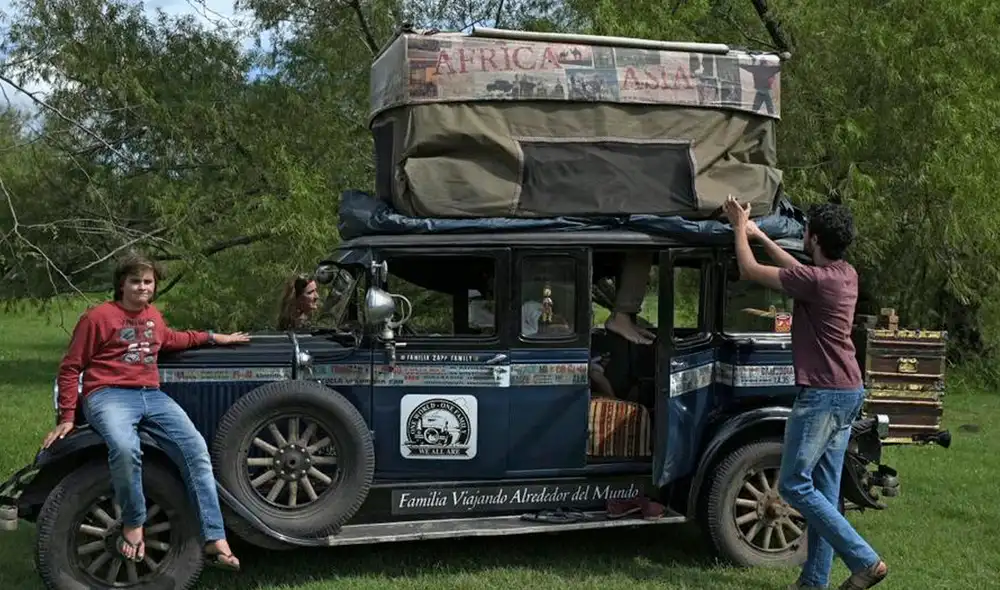 Candelaria tenía 29 años cuando emprendieron el periplo. Ahora, a los 51, dice que “todo fue más lindo que lo imaginado. Lo que descubrimos fue la gente”. Foto: AFP