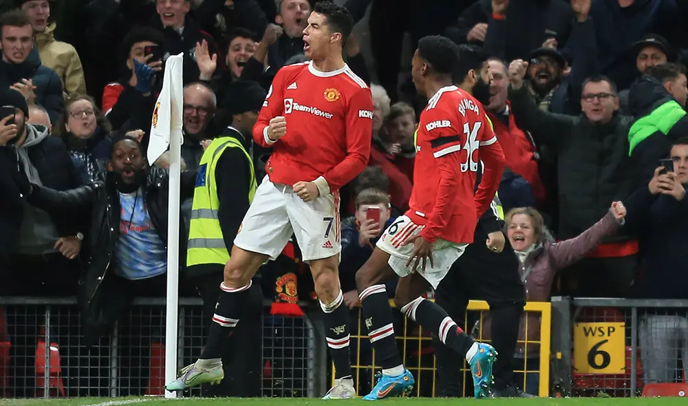 Cristiano Ronaldo hizo historia con su triplete para Manchester United. Foto: AFP