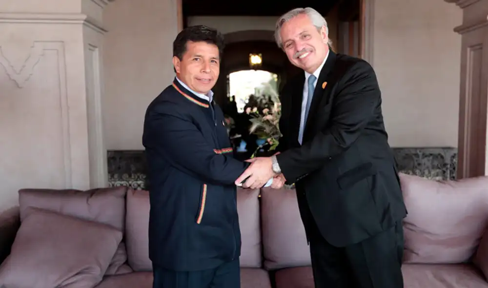 Castillo y Fernández se reunieron en Chile y abordaron la agenda bilateral para fortalecer los temas vinculados a la reactivación económica de ambos países. Foto: Presidencia de Perú Castillo y Fernández se reunieron en Chile y abordaron la agenda bilateral para fortalecer los temas vinculados a la reactivación económica de ambos países. Foto: Presidencia de Perú