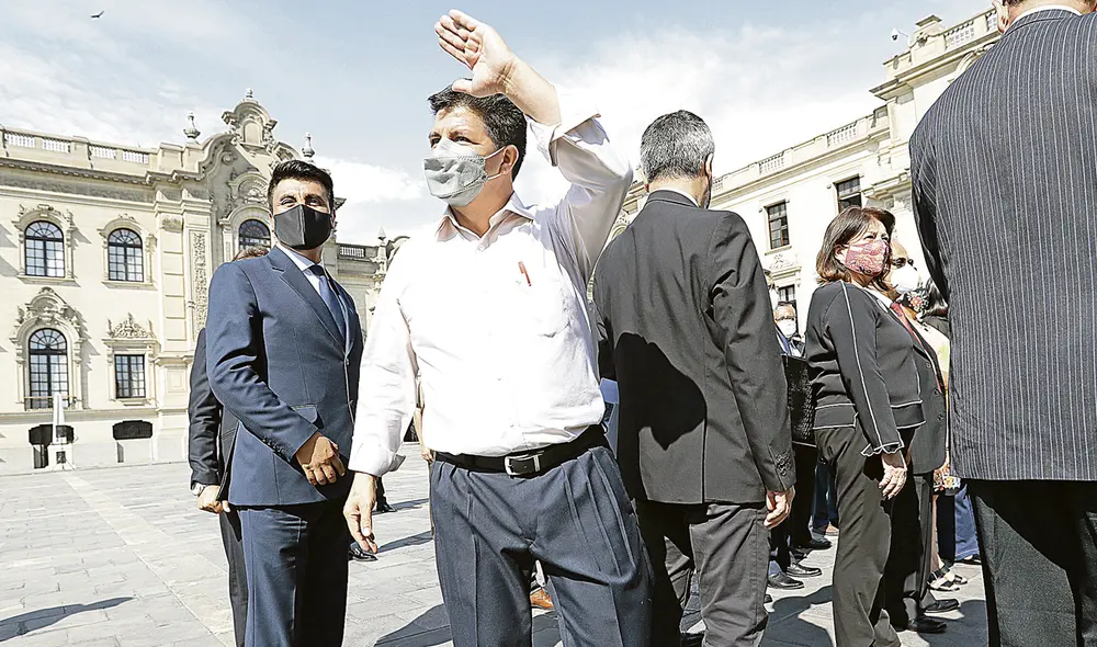 Reflejo político. Pedro Castillo solicitó presentarse ante el Congreso, en aplicación del artículo 118 de la Constitución, en un intento de debilitar el trámite de la moción de vacancia. Foto: SEPRES Reflejo político. Pedro Castillo solicitó presentarse ante el Congreso, en aplicación del artículo 118 de la Constitución, en un intento de debilitar el trámite de la moción de vacancia. Foto: SEPRES