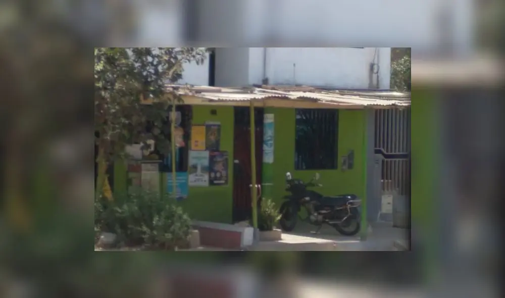 La propietaria de la tienda fue quien halló el paquete y la carta extorsiva. Foto: L. V. La propietaria de la tienda fue quien halló el paquete y la carta extorsiva. Foto: L. V.