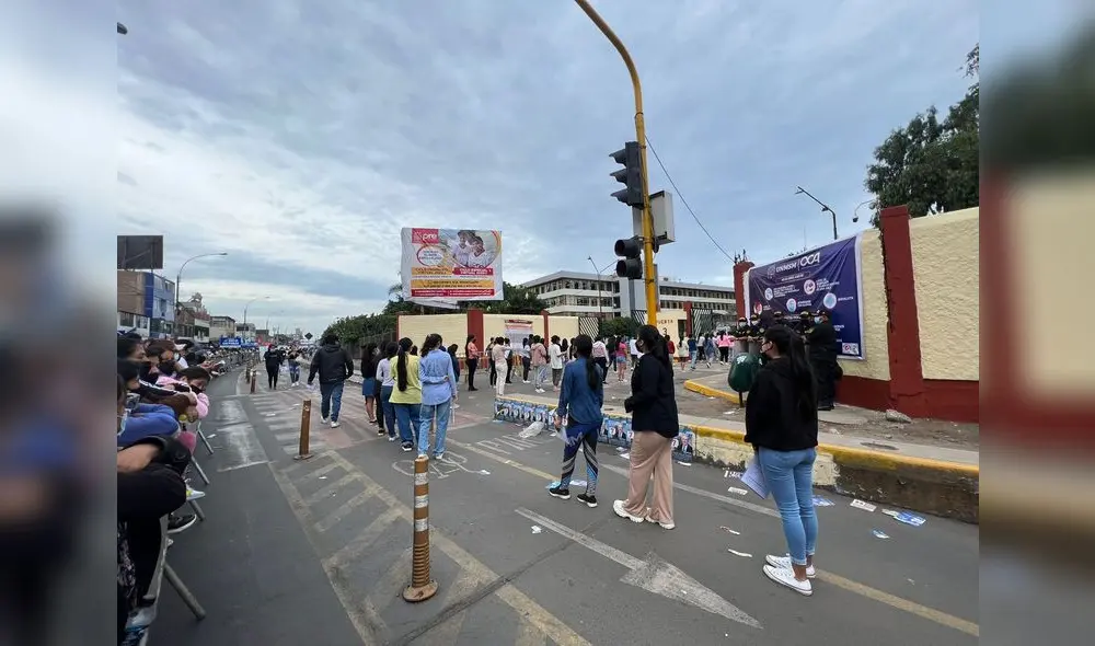 Este domingo 13 se realiza la segunda fecha del examen presencial de la UNMSM. Foto: Raúl Egusquiza / URPI-LR Este domingo 13 se realiza la segunda fecha del examen presencial de la UNMSM. Foto: Raúl Egusquiza / URPI-LR