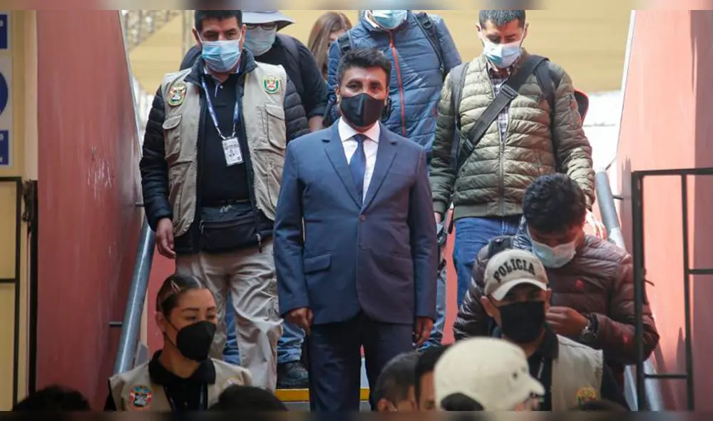 Óscar Zea, a su paso por Arequipa, respondió sobre las acusaciones por homicidio de homicidio de Paulino Zeballos Huacasi y Edwin Richard Parisuaña Quispe. Foto: Rodrigo Talavera/La República