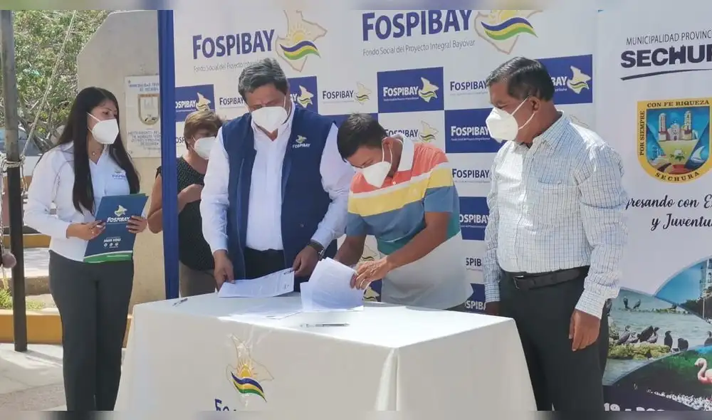 Autoridades apuestan por mejorar la calidad educativa. Foto: Fospibay Autoridades apuestan por mejorar la calidad educativa. Foto: Fospibay