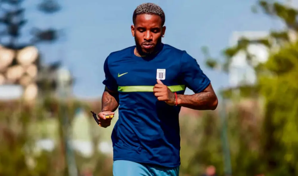 Jefferson Farfán aún no debuta en la Liga 1 2022. Foto: Alianza Lima Jefferson Farfán aún no debuta en la Liga 1 2022. Foto: Alianza Lima