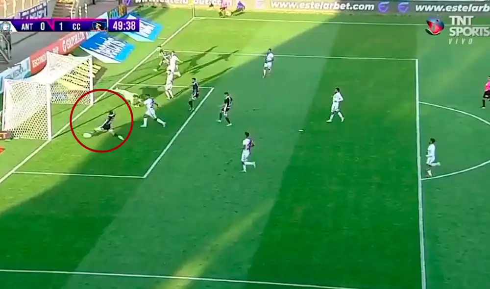 Costa marcó su tercer gol en lo que va de la temporada. Foto: Captura TNT Sports Costa marcó su tercer gol en lo que va de la temporada. Foto: Captura TNT Sports