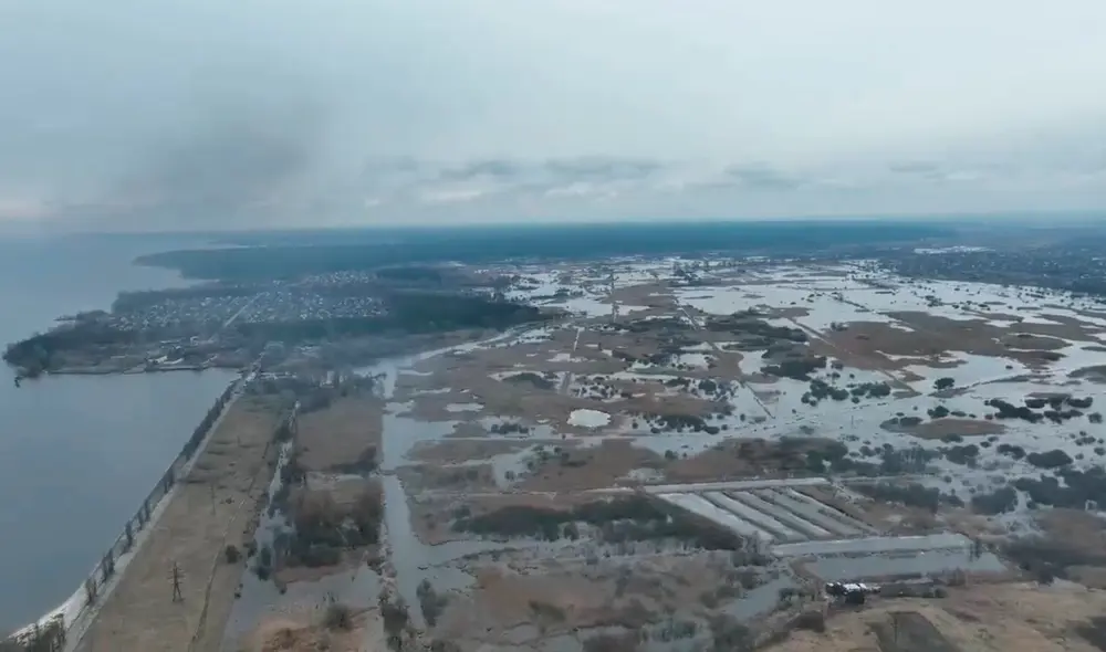 Planet Labs, responsable de captar las imágenes satélites de la mencionada área, afirma que ha consultado con distintos analistas que opinan que la inundación ha sido deliberada. Foto:
MilitaryLand.net / Twitter Planet Labs, responsable de captar las imágenes satélites de la mencionada área, afirma que ha consultado con distintos analistas que opinan que la inundación ha sido deliberada. Foto:
MilitaryLand.net / Twitter