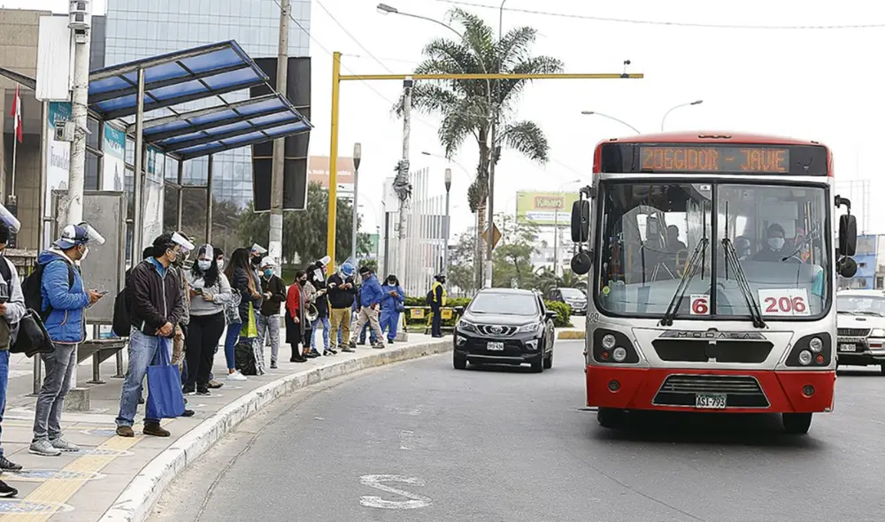 Actualmente, el Corredor Rojo moviliza a más de 88.500 usuarios con sus 4 servicios (201, 204, 206 y 209). Foto: ATU