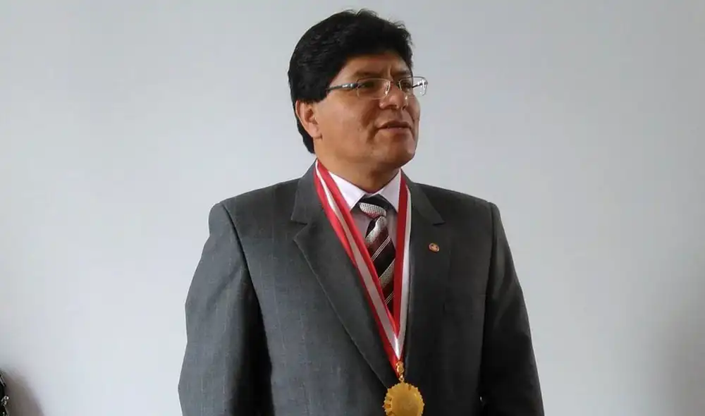 El egresado de la Universidad César Vallejo de Trujillo tuvo “un interés especial por la gestión de la atención primaria, tema en el cual se ha especializado”, según el comunicado de EsSalud. Foto: Andina El egresado de la Universidad César Vallejo de Trujillo tuvo “un interés especial por la gestión de la atención primaria, tema en el cual se ha especializado”, según el comunicado de EsSalud. Foto: Andina