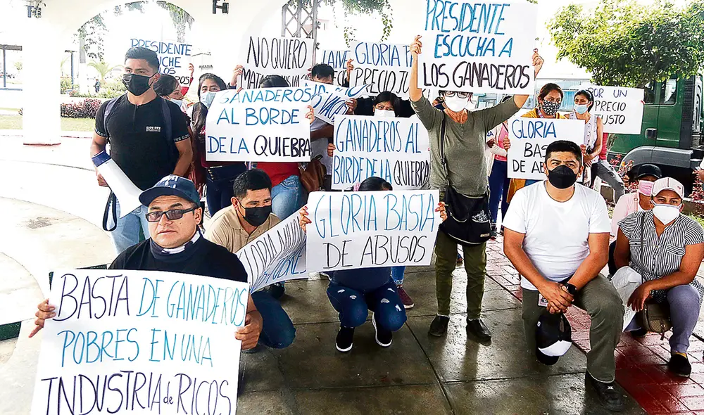 Buscan soluciones. Hoy al menos unos 10.000 ganaderos lecheros paralizan actividad. Foto: Félix Contreras/La República