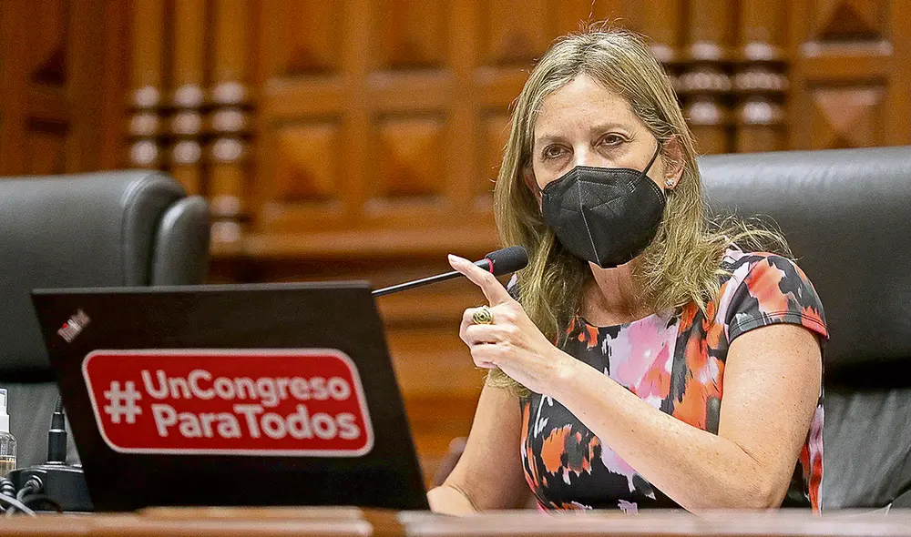 Posturas. Advierten que María Alva formula un pedido que está fuera de la Constitución. Foto: Congreso Posturas. Advierten que María Alva formula un pedido que está fuera de la Constitución. Foto: Congreso