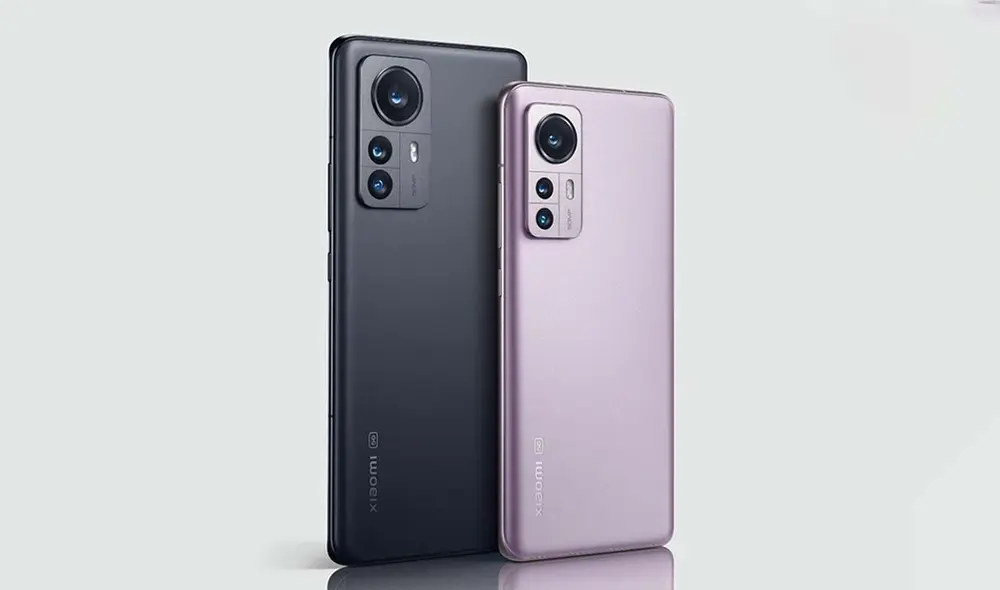 Los Xiaomi 12 y Xiaomi 12 Pro vendrpan en tres colores: gris, púrpura y azul. Foto: Xiaomi