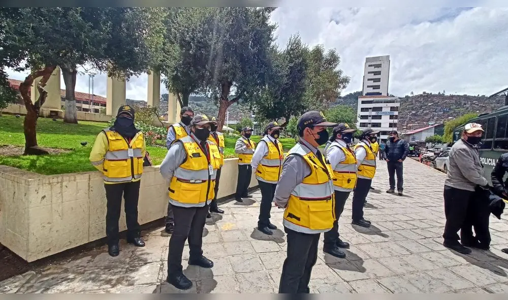 En operativo se intervino unidades de transporte. Foto: Alexander Flores / URPI En operativo se intervino unidades de transporte. Foto: Alexander Flores / URPI