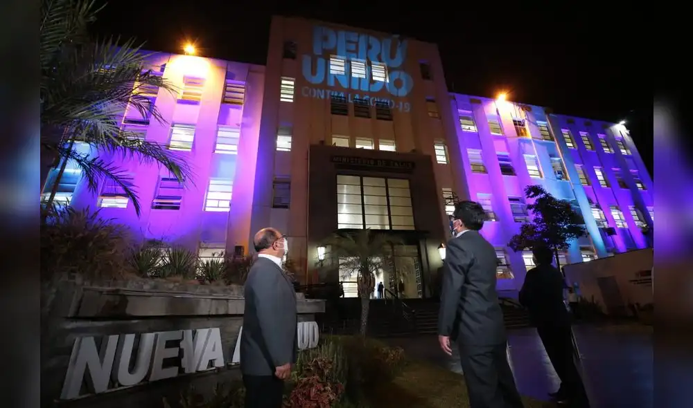 En la actividad realizada en la sede central del Minsa estuvieron presentes el viceministro de Prestaciones y Aseguramiento en Salud, Augusto Tarazona y el viceministro de Salud Pública, Jorge López. Foto: Minsa