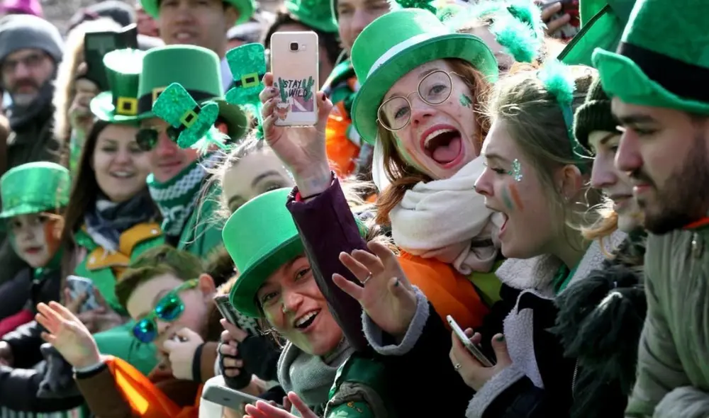 El verde es el color representativo del Día de San Patricio. Foto: AFP