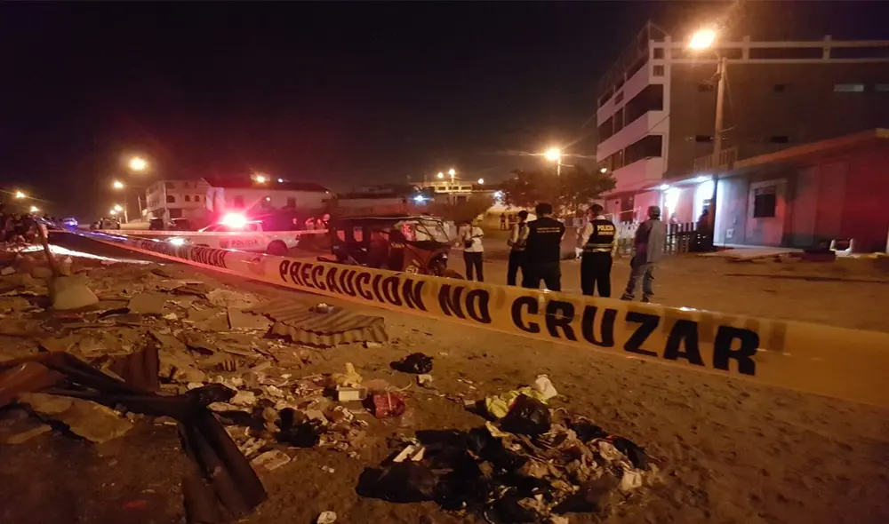 Las autoridades se acercaron al lugar de los hechos para recopilar pistas sobre los autores del crimen. Foto: Grace Mora / URPI - LR