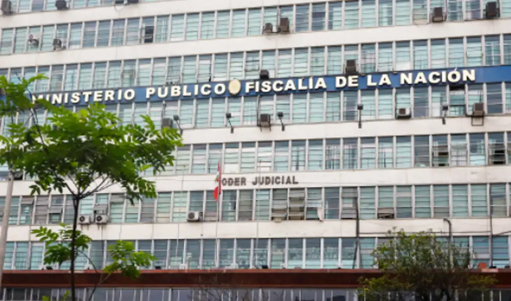 Otra adolescente se encuentra como presunta sospechosa tras llamar insistentemente a la agraviada para encontrarse con un supuesto amigo de su edad. Foto: Carlos Contreras/La República Otra adolescente se encuentra como presunta sospechosa tras llamar insistentemente a la agraviada para encontrarse con un supuesto amigo de su edad. Foto: Carlos Contreras/La República