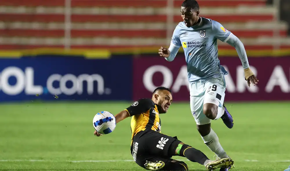 El ganador de este The Strongest vs. U. Católica clasificará a fase de grupos de la Copa Libertadores 2022. Foto: EFE