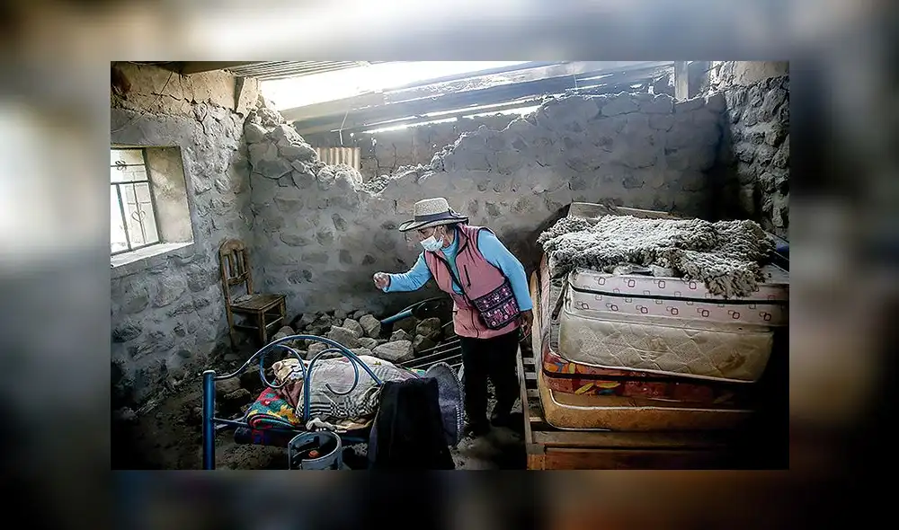 Peligro. Pastora Tuticayo de Galdós se salvó de morir golpeada por una bloqueta, cuando la pared de su cuarto cayó tras uno de los fuertes temblores registrados desde el lunes. Foto: Rodrigo Talavera/ La República Peligro. Pastora Tuticayo de Galdós se salvó de morir golpeada por una bloqueta, cuando la pared de su cuarto cayó tras uno de los fuertes temblores registrados desde el lunes. Foto: Rodrigo Talavera/ La República