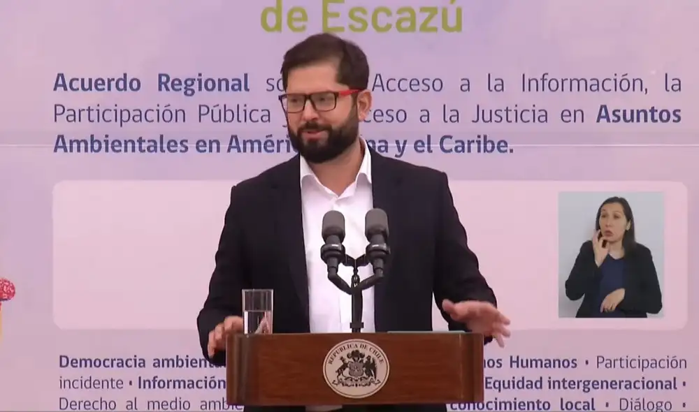 Gabriel Boric firmó este viernes la adhesión de su Gobierno al Acuerdo de Escazú. Foto: captura de Gobierno de Chile / YouTube