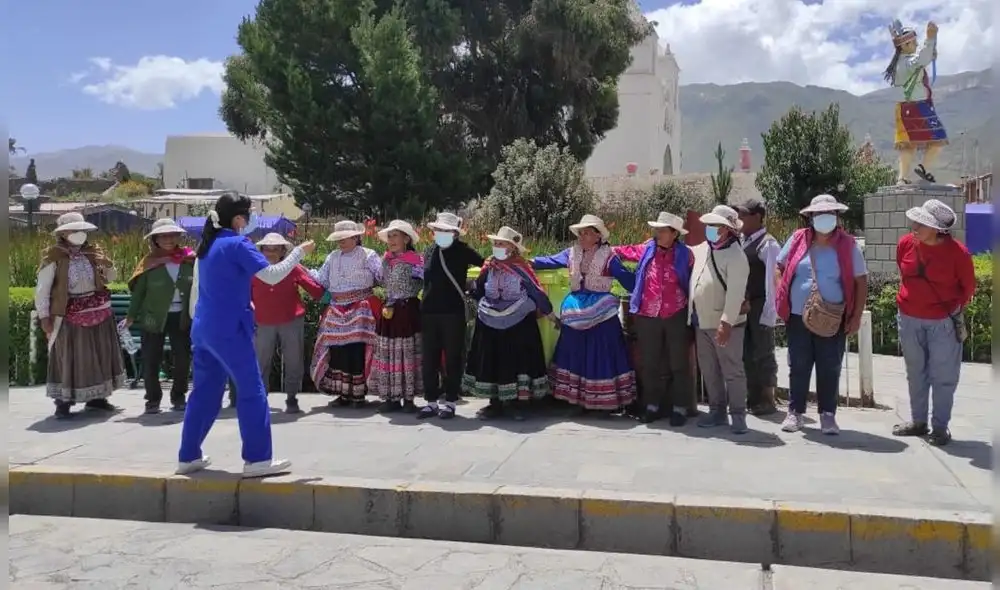 Psicólogos realizan terapias grupales post desastre. Foto: Geresa