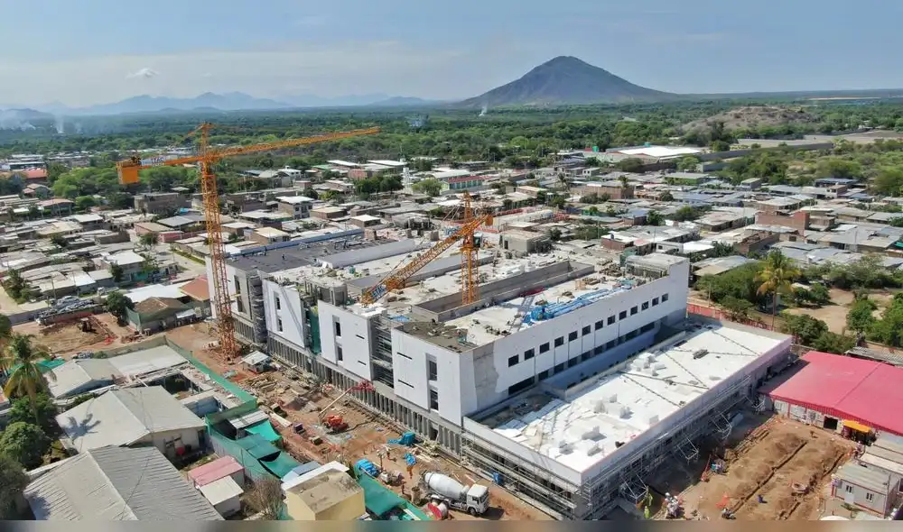 La ARCC organizó una inspección de trabajo con autoridades locales al Hospital de Chulucanas II-1. Foto: EsSalud La ARCC organizó una inspección de trabajo con autoridades locales al Hospital de Chulucanas II-1. Foto: EsSalud