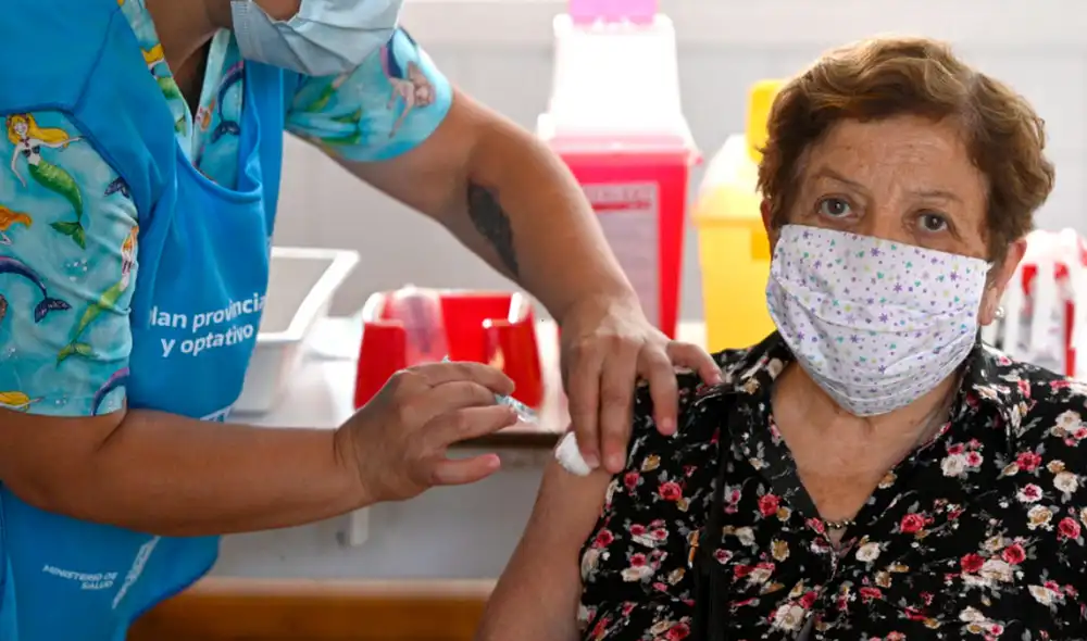 El público-objetivo en esta nueva fase de la campaña de vacunación es de unas 250.000 personas, según los cálculos de la administración municipal. Foto: AFP El público-objetivo en esta nueva fase de la campaña de vacunación es de unas 250.000 personas, según los cálculos de la administración municipal. Foto: AFP