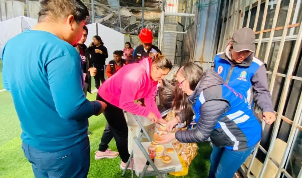 El gobernador señaló que también ha quedado inhabitable el mercado de Retamas. Foto: GORE La Libertad El gobernador señaló que también ha quedado inhabitable el mercado de Retamas. Foto: GORE La Libertad