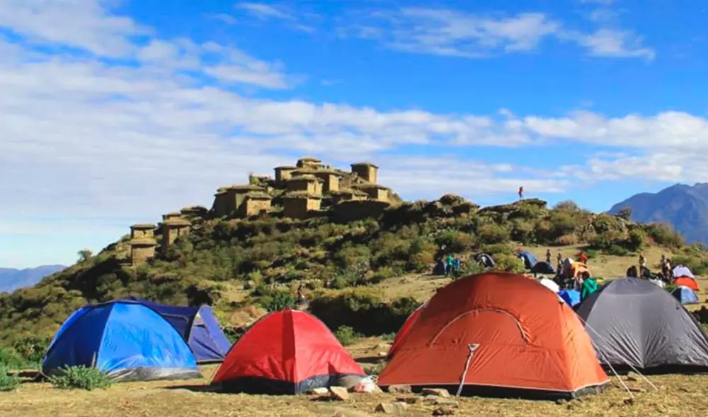 Cerca de Lima existen muchos lugares en los que las personas pueden acampar para disfrutar de los feriados de Semana Santa 2022. Foto: Viajes Fantásticos