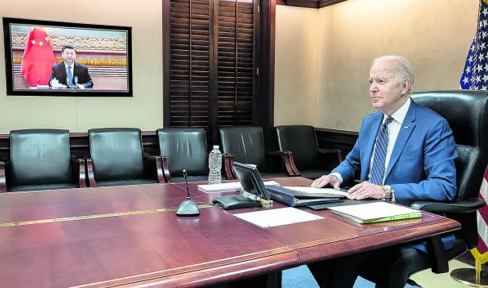 Cumbre telefónica. El presidente estadounidense Joe Biden conversó con su homólogo chino Xi Jinping. El tema: Ucrania. Foto: Agencia EFE