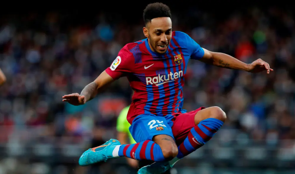 Pierre Aubameyang jugará otra vez contra Real Madrid, pero ahora vestirá la camiseta del FC Barcelona. Foto: EFE