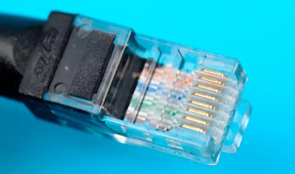 Para los usuarios, resulta muy difícil distinguir un cable de otro. Foto: RedesZone